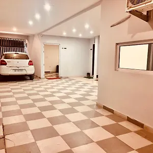**** Otel Sampat Royal Cafe Hindistan