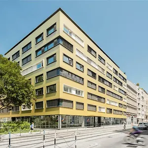 Mynext - Leo 3*, Viena Austria