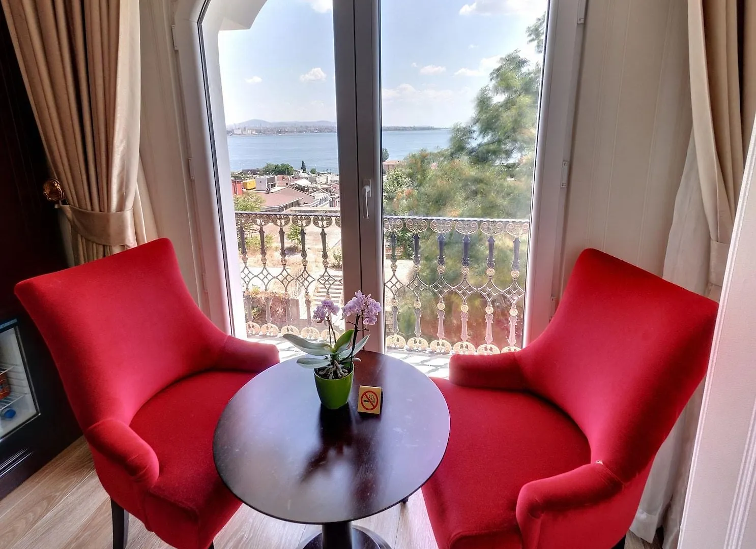 The Magnaura Palace Hotel Istanbul