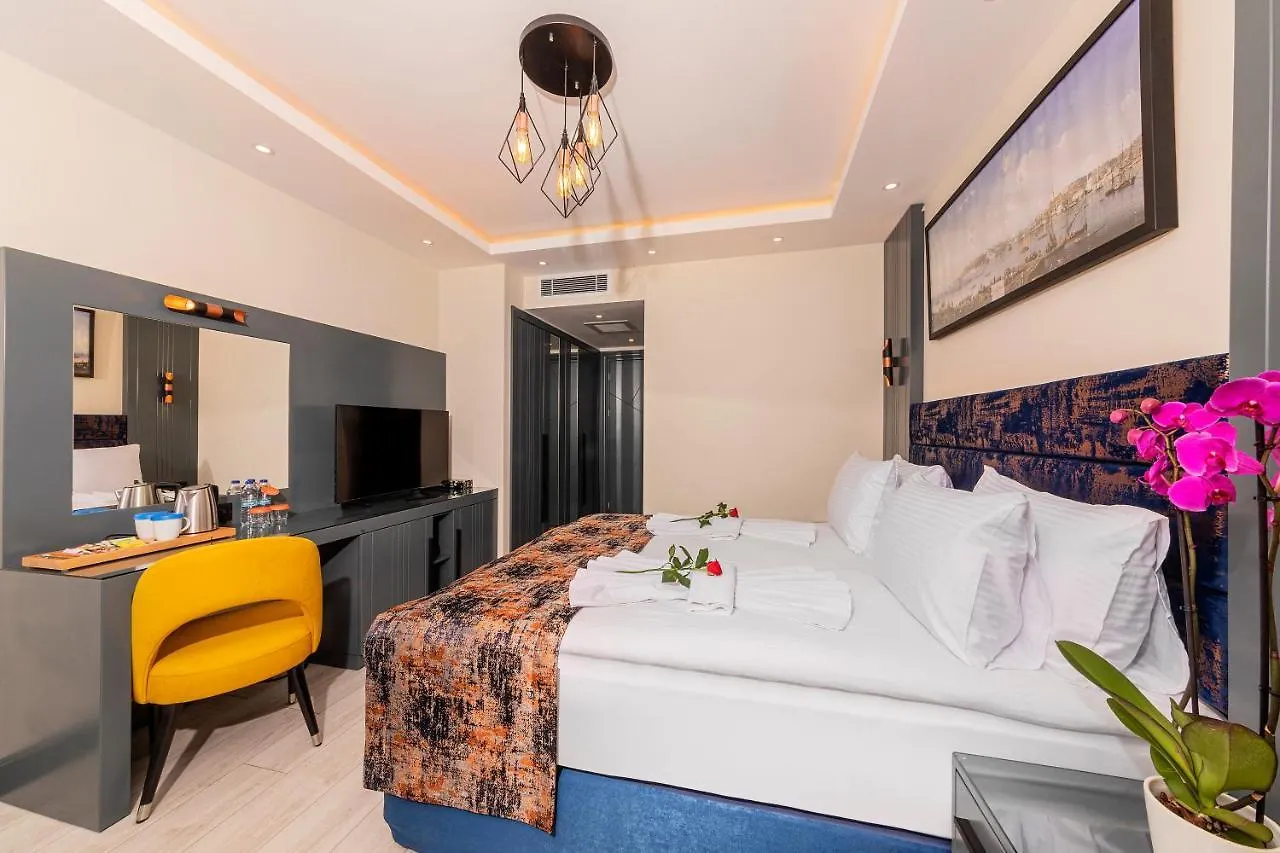 The Magnaura Palace Hotel Istanbul